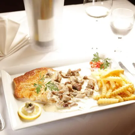 Neumanns Waldschaenke 호텔 3*