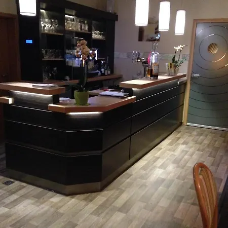 Neumanns Waldschänke Hotell