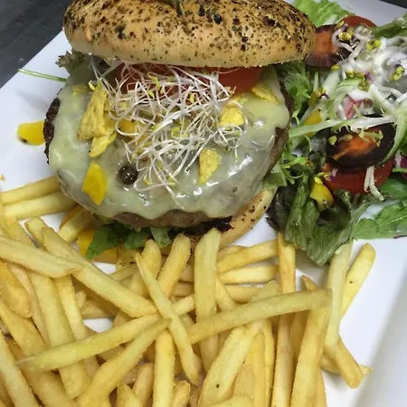 Hotell Neumanns Waldschänke 3*