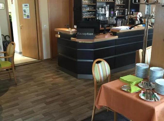 Neumanns Waldschaenke Hotel 3*